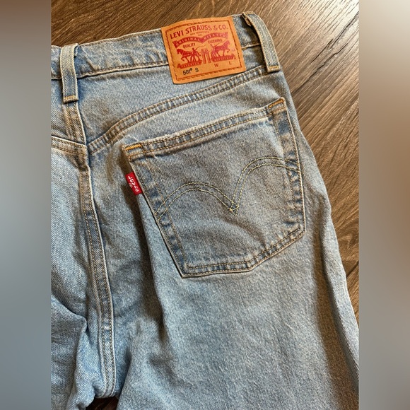 LEVIS 501 Jeans 🩵 Cropped Button Fly Raw Hem 90s - Picture 3 of 7